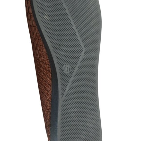 SHEIN Brown Textured Flats - Picture 6 of 8